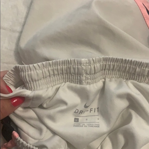 EUC set of 4 Girls Nike Dri-Fit Shorts Large - Picture 13 of 13